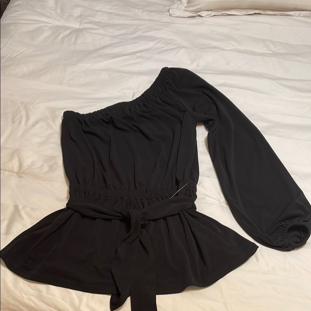 MICHAEL Michael Kors Elegant Black One-Shoulder Top